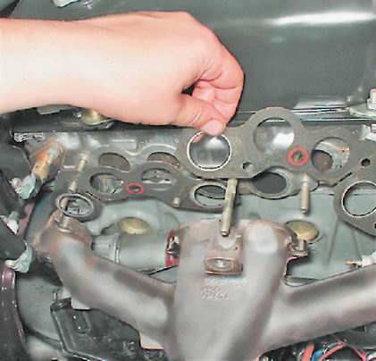 Замена выпускного коллектора